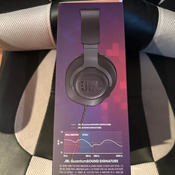 JBL Quantum 100 Wired Gaming Headset. Brand new